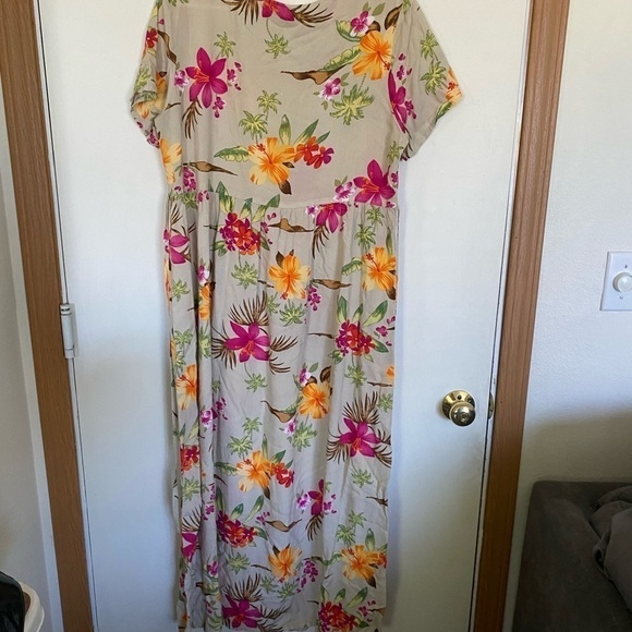 White Stag medium 8/10 ladies floral/tropical y2k vibes dress - Picture 3 of 5